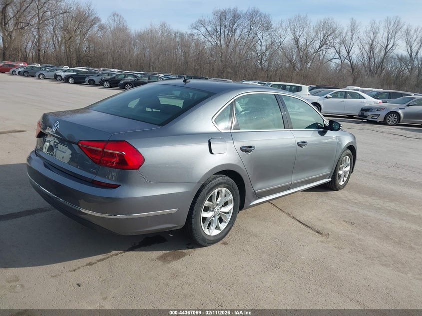 2016 Volkswagen Passat 1.8T S