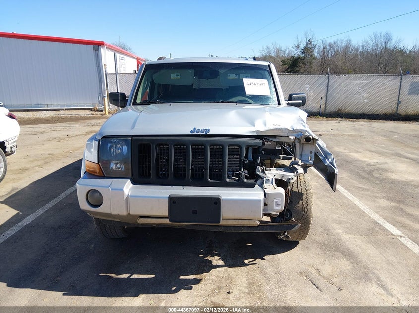 2008 Jeep Commander Sport VIN: 1J8HG48K78C213493 Lot: 44367097