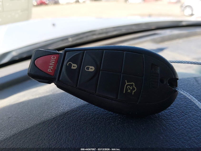 2008 Jeep Commander Sport VIN: 1J8HG48K78C213493 Lot: 44367097