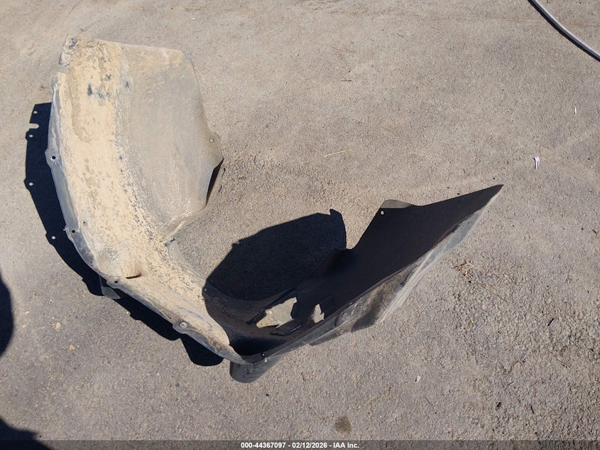 2008 Jeep Commander Sport VIN: 1J8HG48K78C213493 Lot: 44367097