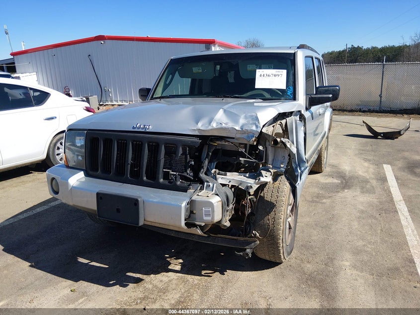 2008 Jeep Commander Sport VIN: 1J8HG48K78C213493 Lot: 44367097