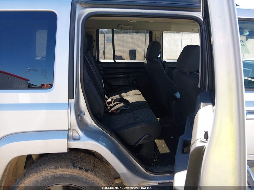 2008 Jeep Commander Sport VIN: 1J8HG48K78C213493 Lot: 44367097