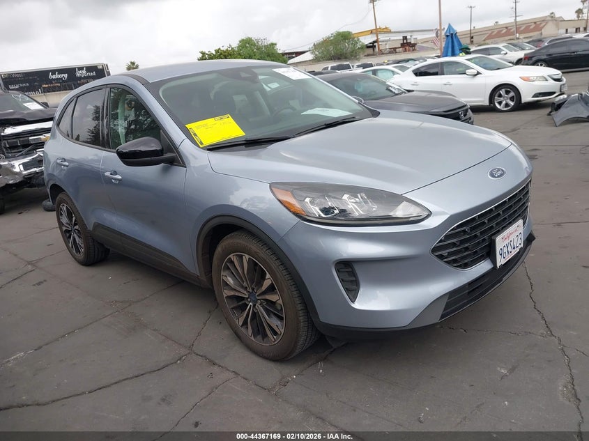 2022 Ford Escape Se