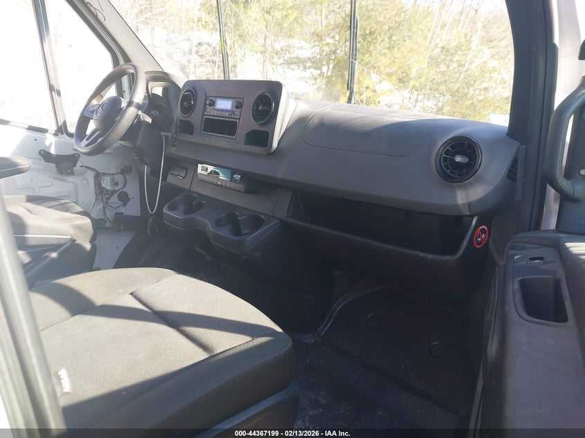 2021 Mercedes-Benz Sprinter 2500 High Roof I4