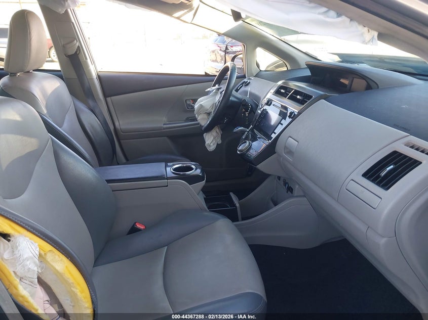 2016 Toyota Prius V Five