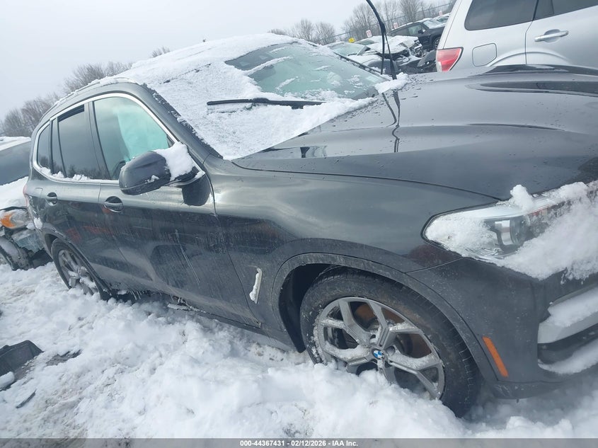 2021 BMW X3 Phev xDrive30E VIN: 5UXTS1C05M9E03807 Lot: 44367431