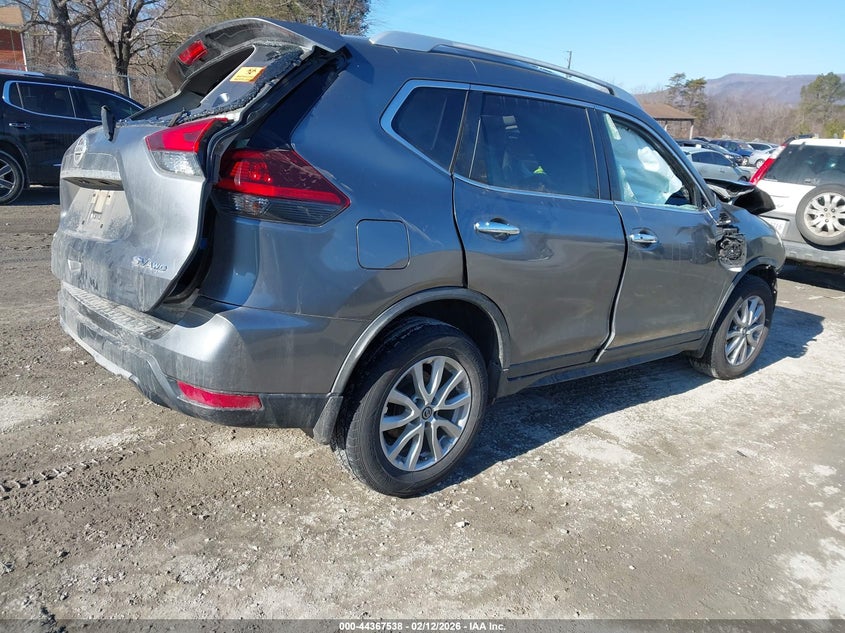 2018 Nissan Rogue Sv