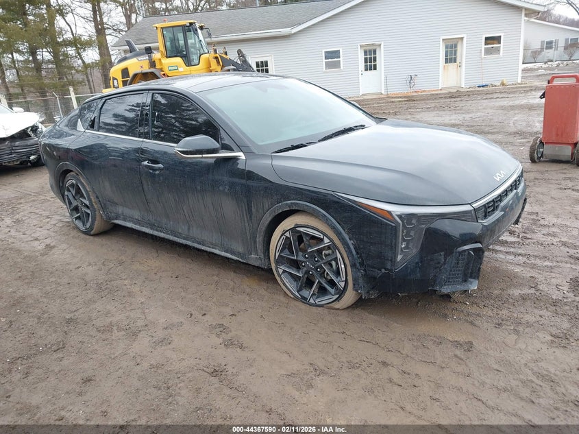 3KPFW4DE9SE133923 KIA K4 Photo 1