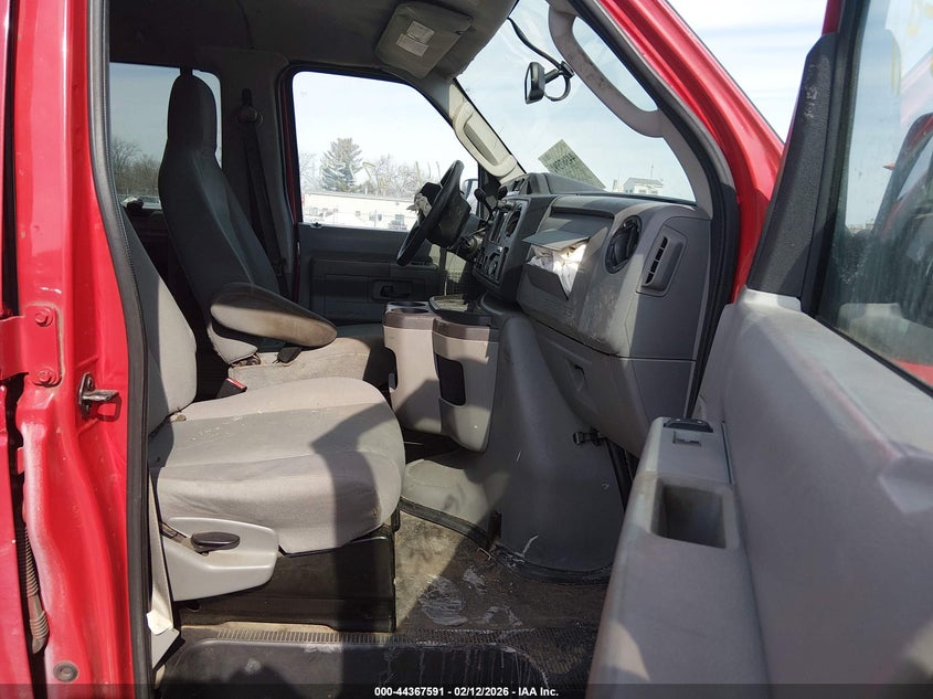 2010 Ford E-350 Super Duty Xl/Xlt