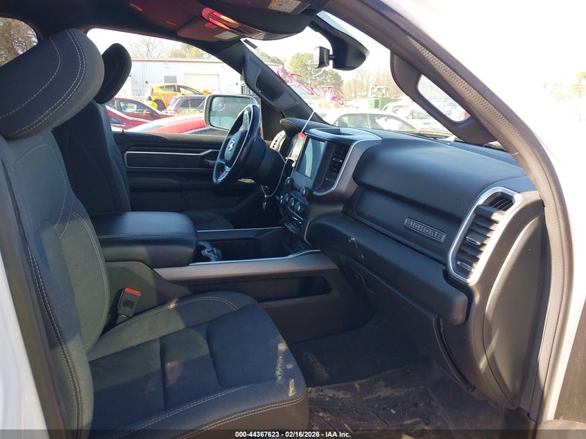 2022 Ram 1500 Big Horn 4X4 6'4 Box