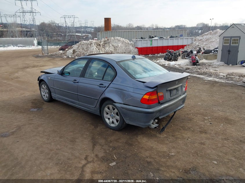 2004 BMW 325Xi