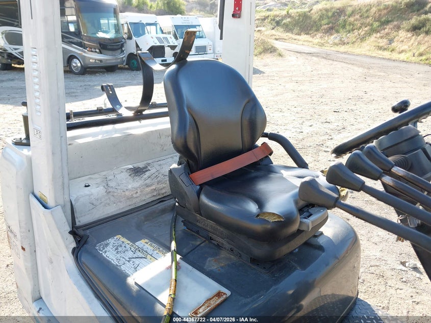 2023 UNICARRIERS AF50LP auction photo 8