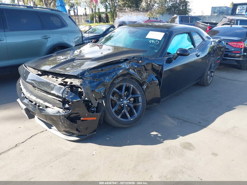2022 Dodge Challenger Sxt