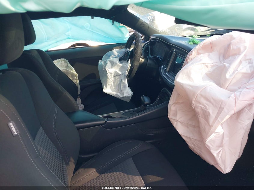 2022 Dodge Challenger Sxt