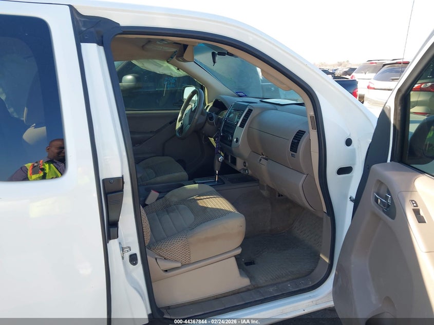 2017 Nissan Frontier Sv