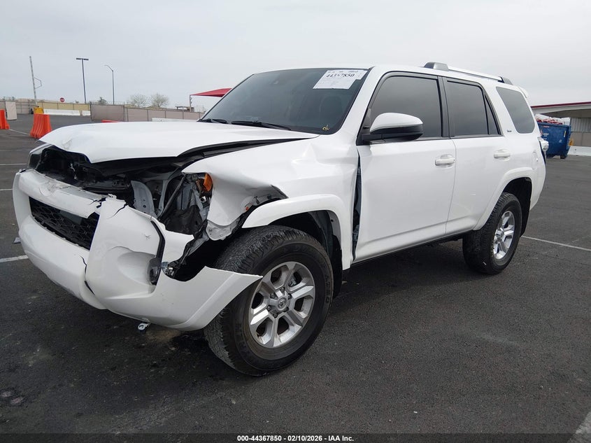 2024 Toyota 4Runner Sr5