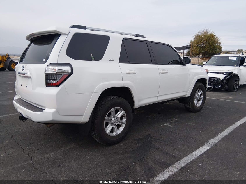 2024 Toyota 4Runner Sr5