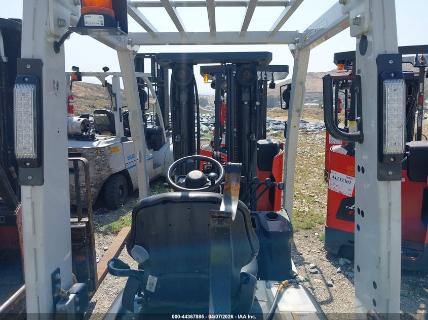 2023 UNICARRIERS AF50LP auction photo 8