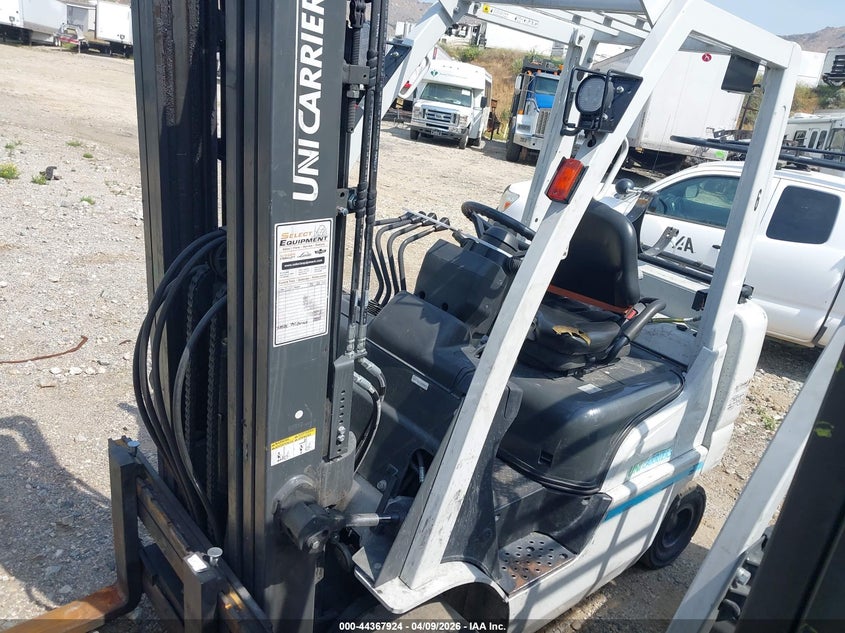 2023 UNICARRIERS AF50LP auction photo 2