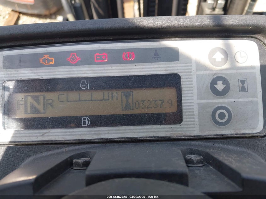 2023 UNICARRIERS AF50LP auction photo 7