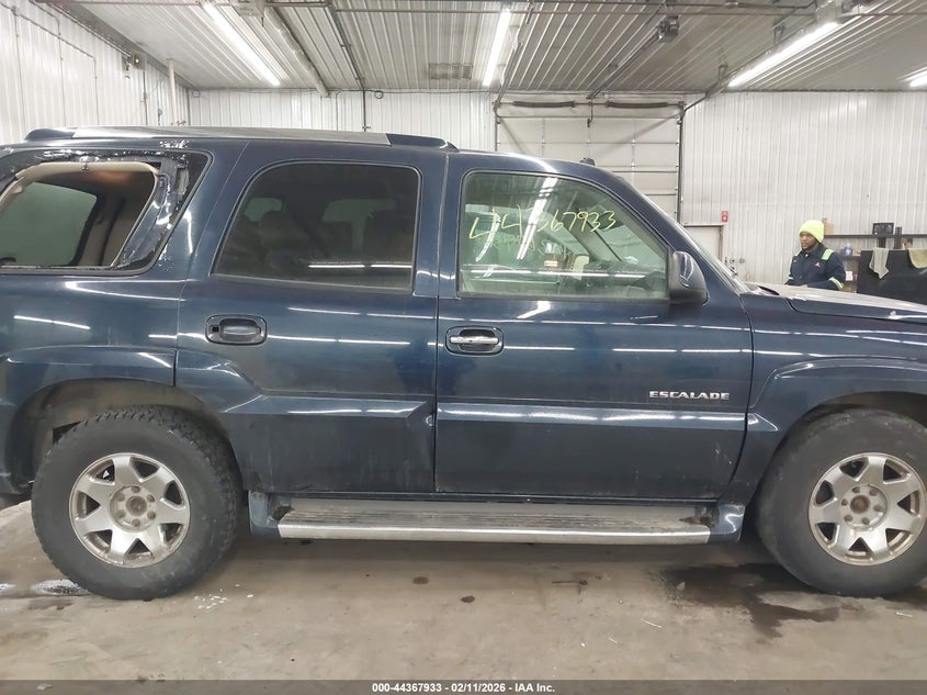 2004 Cadillac Escalade Standard VIN: 1GYEK63N24R121683 Lot: 44367933