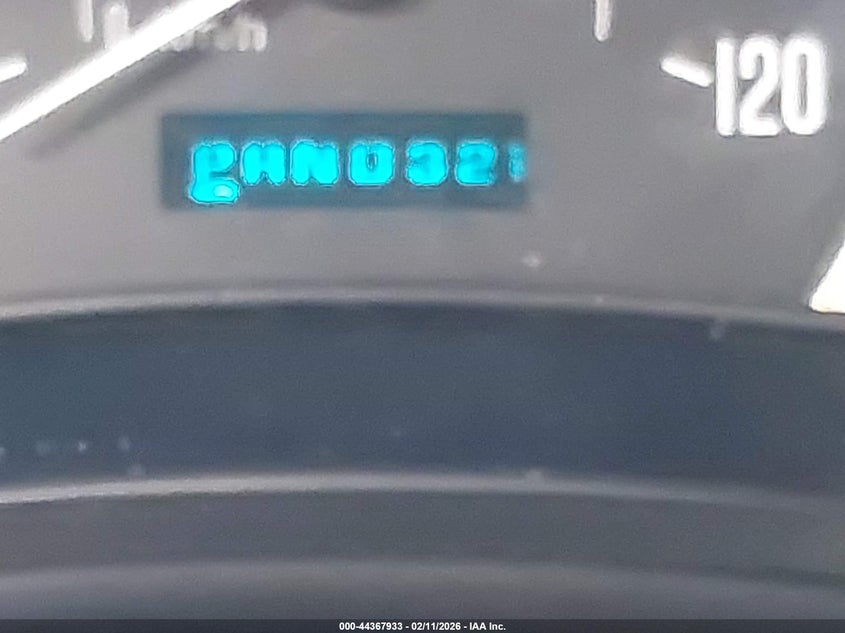 2004 Cadillac Escalade Standard VIN: 1GYEK63N24R121683 Lot: 44367933