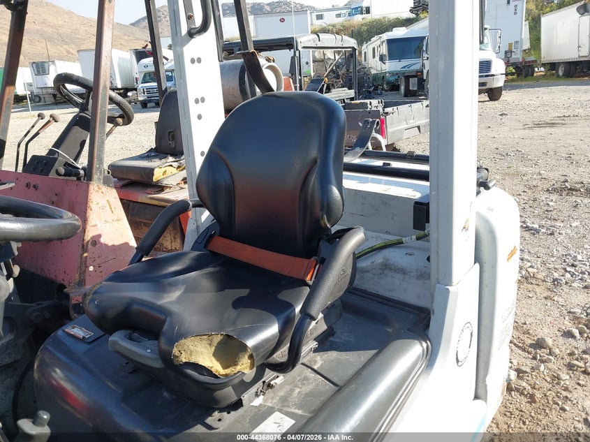 2023 UNICARRIERS AF50LP auction photo 8
