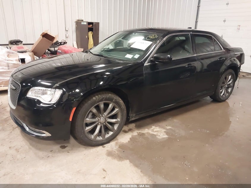 2016 Chrysler 300 Limited