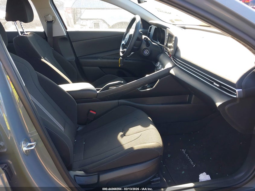 2021 Hyundai Elantra Se