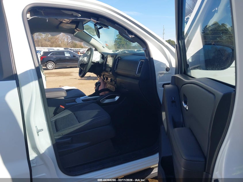 2024 Nissan Frontier