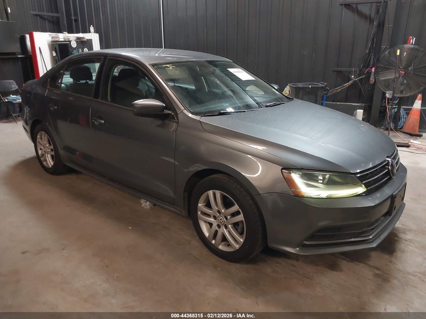 2018 VOLKSWAGEN JETTA VIN: 3VW2B7AJ5JM206123
