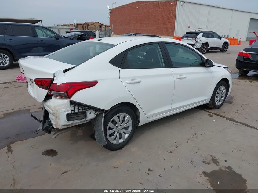 2022 Hyundai Accent Se