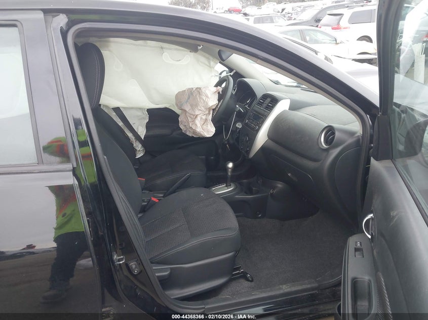 2017 Nissan Versa 1.6 Sv