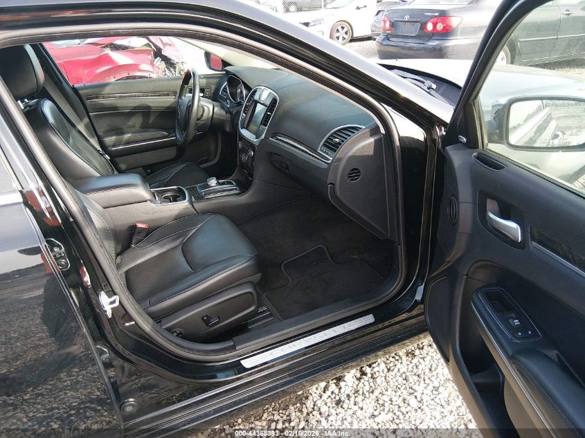 2016 Chrysler 300C Awd