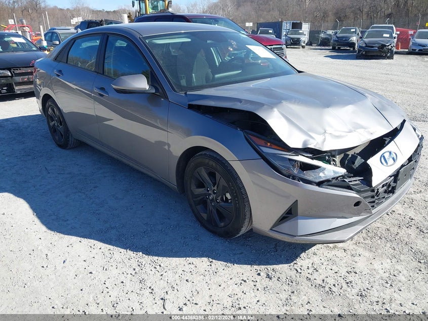 2022 Hyundai Elantra Sel