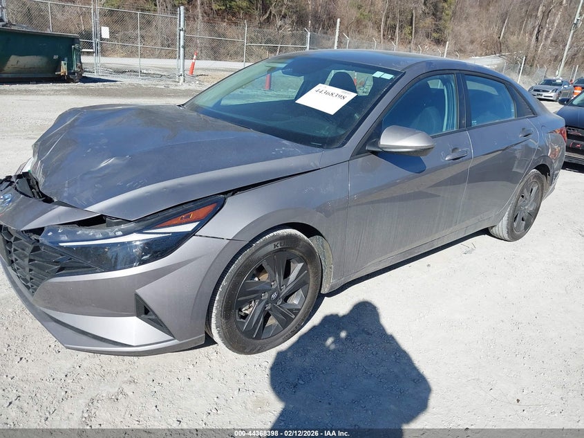 2022 Hyundai Elantra Sel