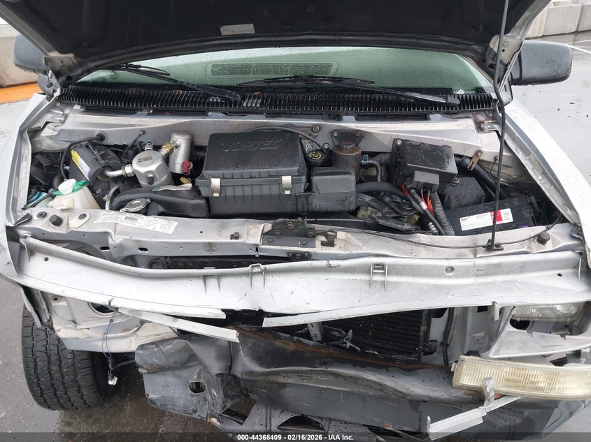 2000 Chevrolet Astro VIN: 1GNDM19W0YB122674 Lot: 44368409