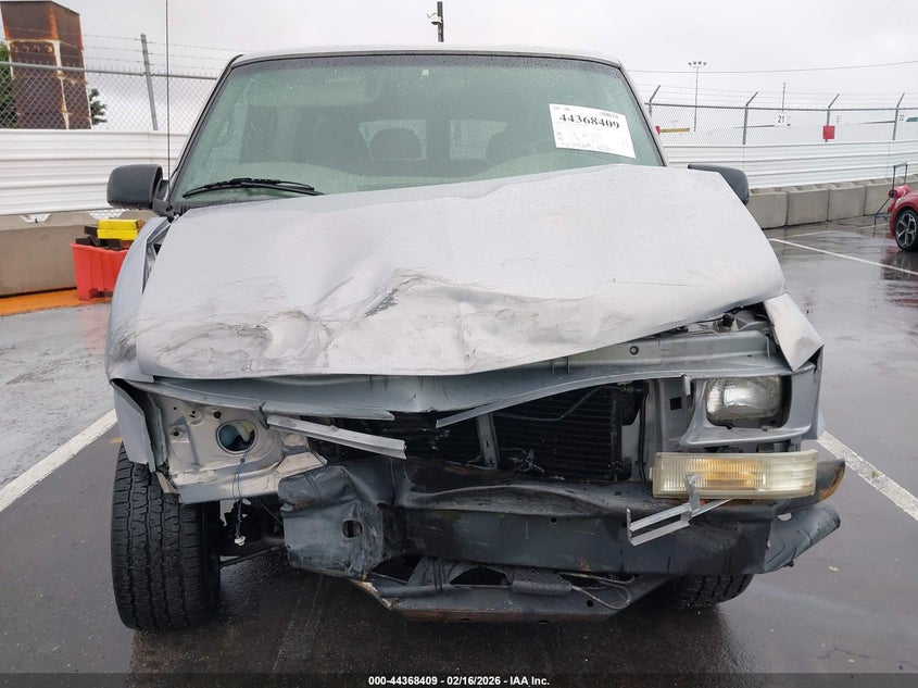 2000 Chevrolet Astro VIN: 1GNDM19W0YB122674 Lot: 44368409