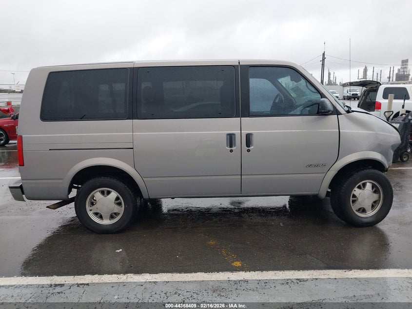 2000 Chevrolet Astro VIN: 1GNDM19W0YB122674 Lot: 44368409