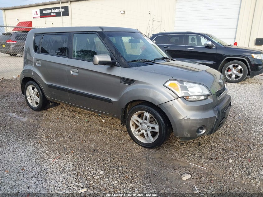 2010 Kia Soul +
