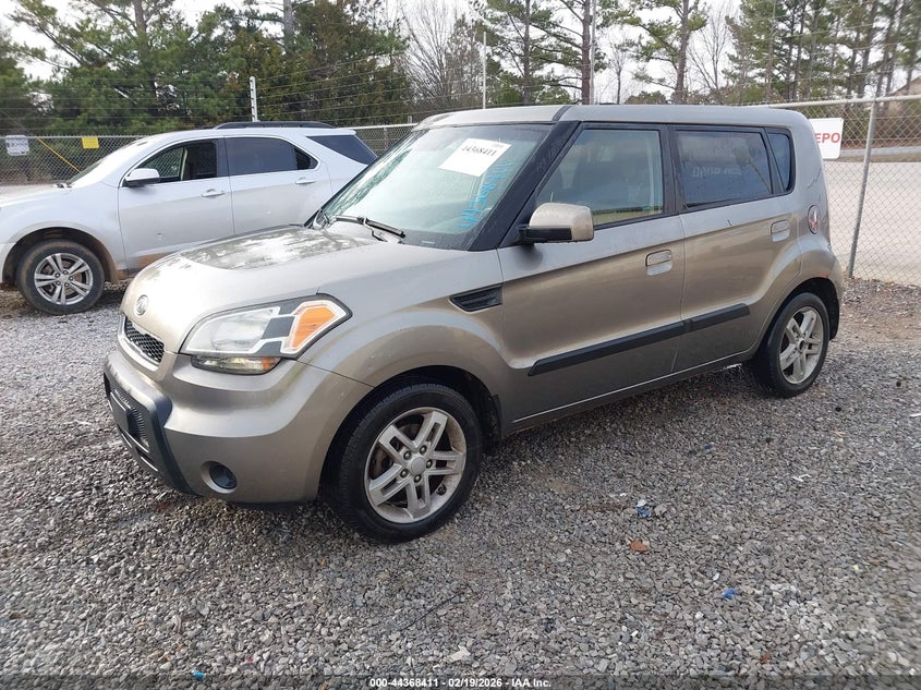 2010 Kia Soul +
