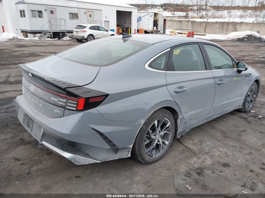 2025 Hyundai Sonata Sel