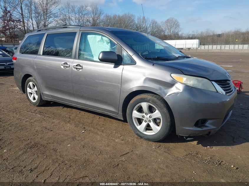 2011 Toyota Sienna Le V6