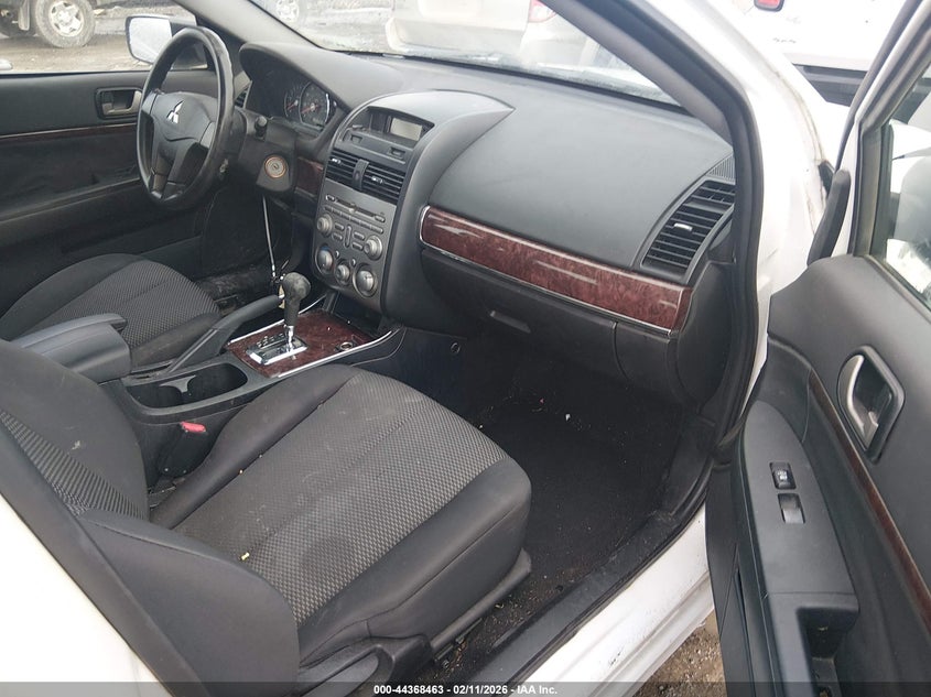 2012 Mitsubishi Galant Es/Se