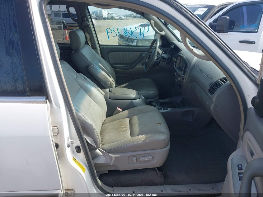 2005 Toyota Sequoia Limited V8