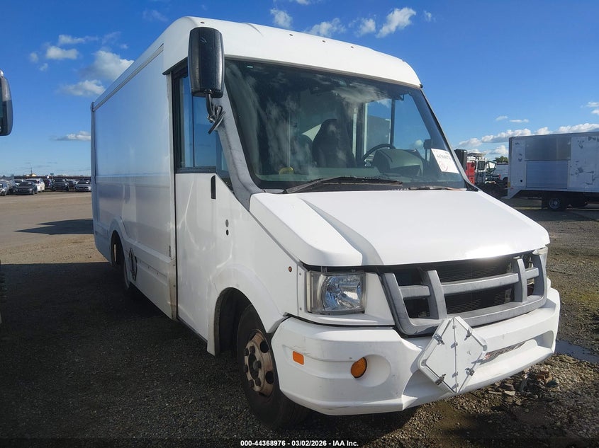 2014 ISUZU COMMERCIAL VAN