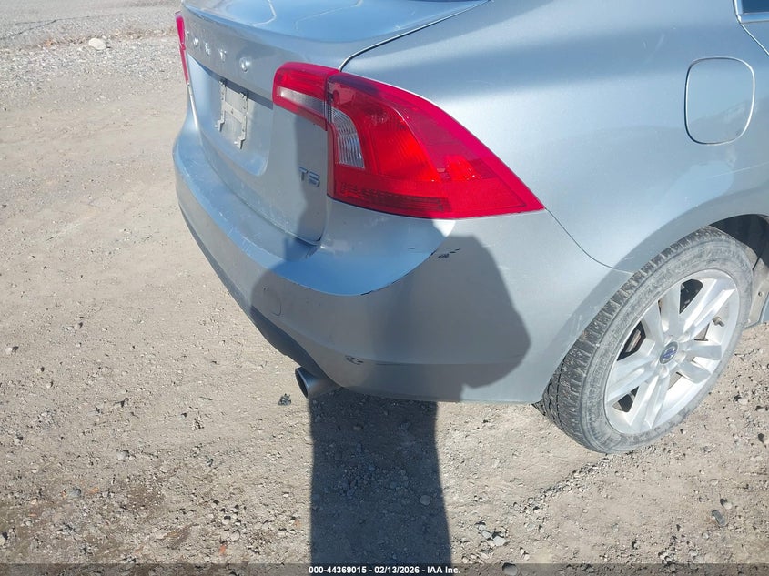 2013 Volvo S60 T5/T5 Platinum/T5 Premier/T5 Premier Plus VIN: YV1612FS1D2178113 Lot: 44369015