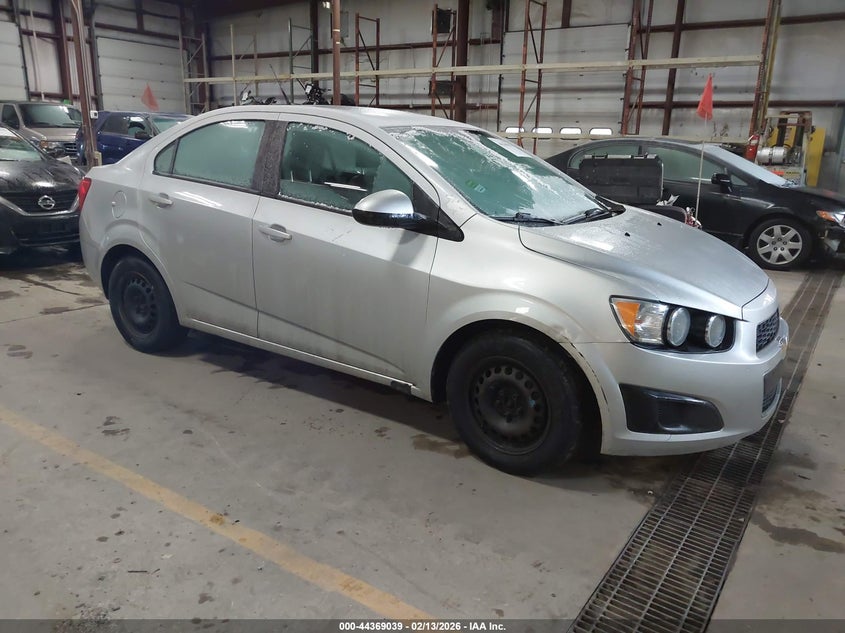 2013 Chevrolet Sonic Ls Auto