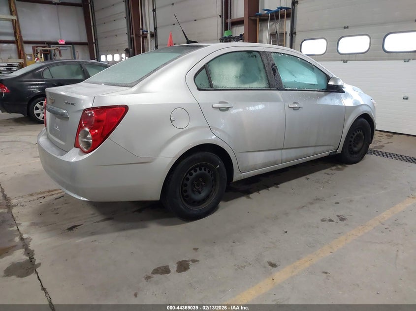 2013 Chevrolet Sonic Ls Auto