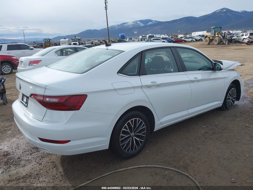 2021 VOLKSWAGEN JETTA 1.4T R-LINE/1.4T S/1.4T SE — Фото 4